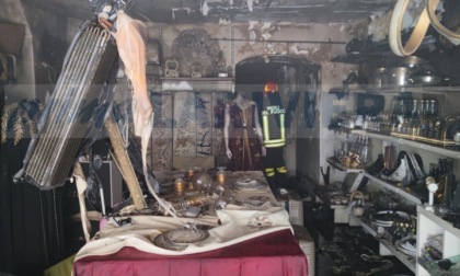 Incendio al Bazar Marrakech di Ventimiglia, grave il titolare