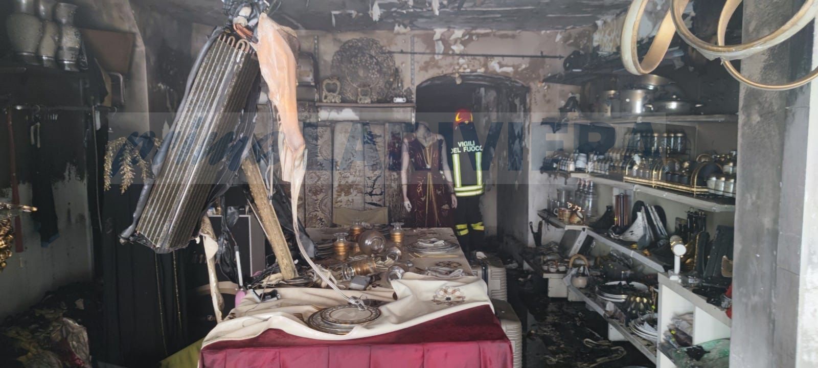 incendio negozio tappeti via aprosio ventimiglia bazar marrakech_08