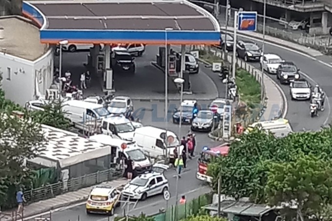 Due feriti nello schianto tra altrettanti scooter a Sanremo