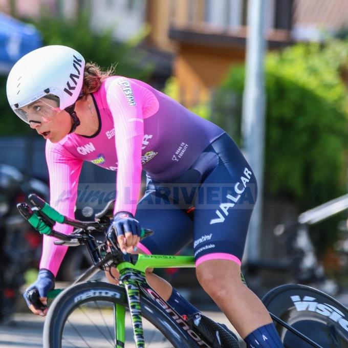 La ciclista 16enne Irma Siri è campionessa italiana di Scratch juniores