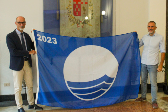 Consegna Bandiere Blu agli stabilimenti di Imperia