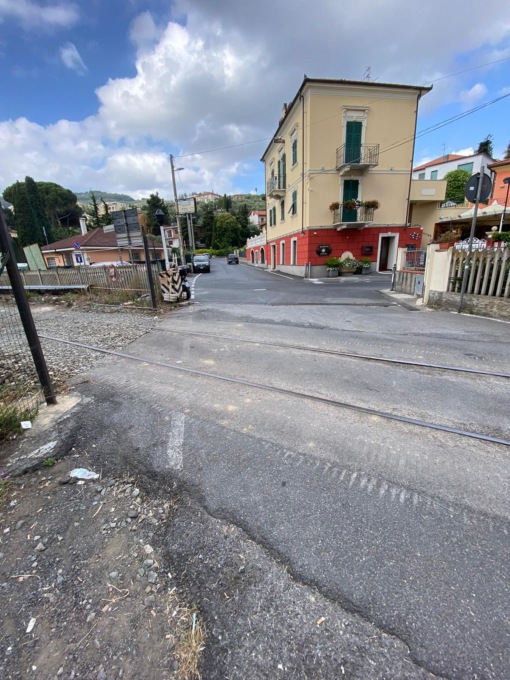 Ex passaggio a livello chiuso per lavori