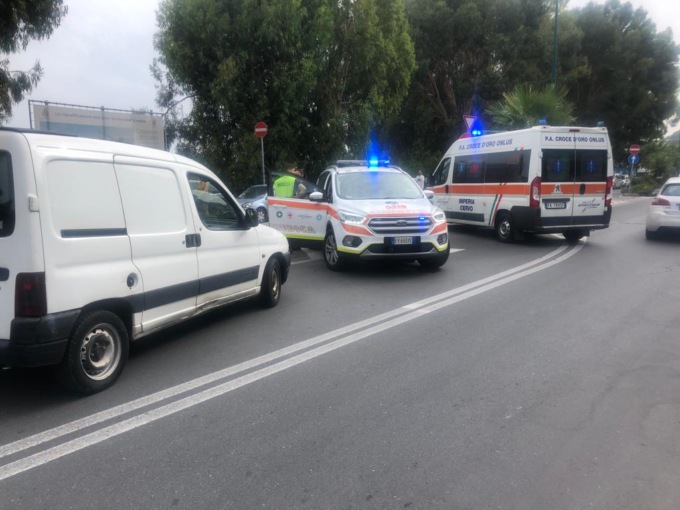 Uomo di 77 anni stroncato da un malore alla guida