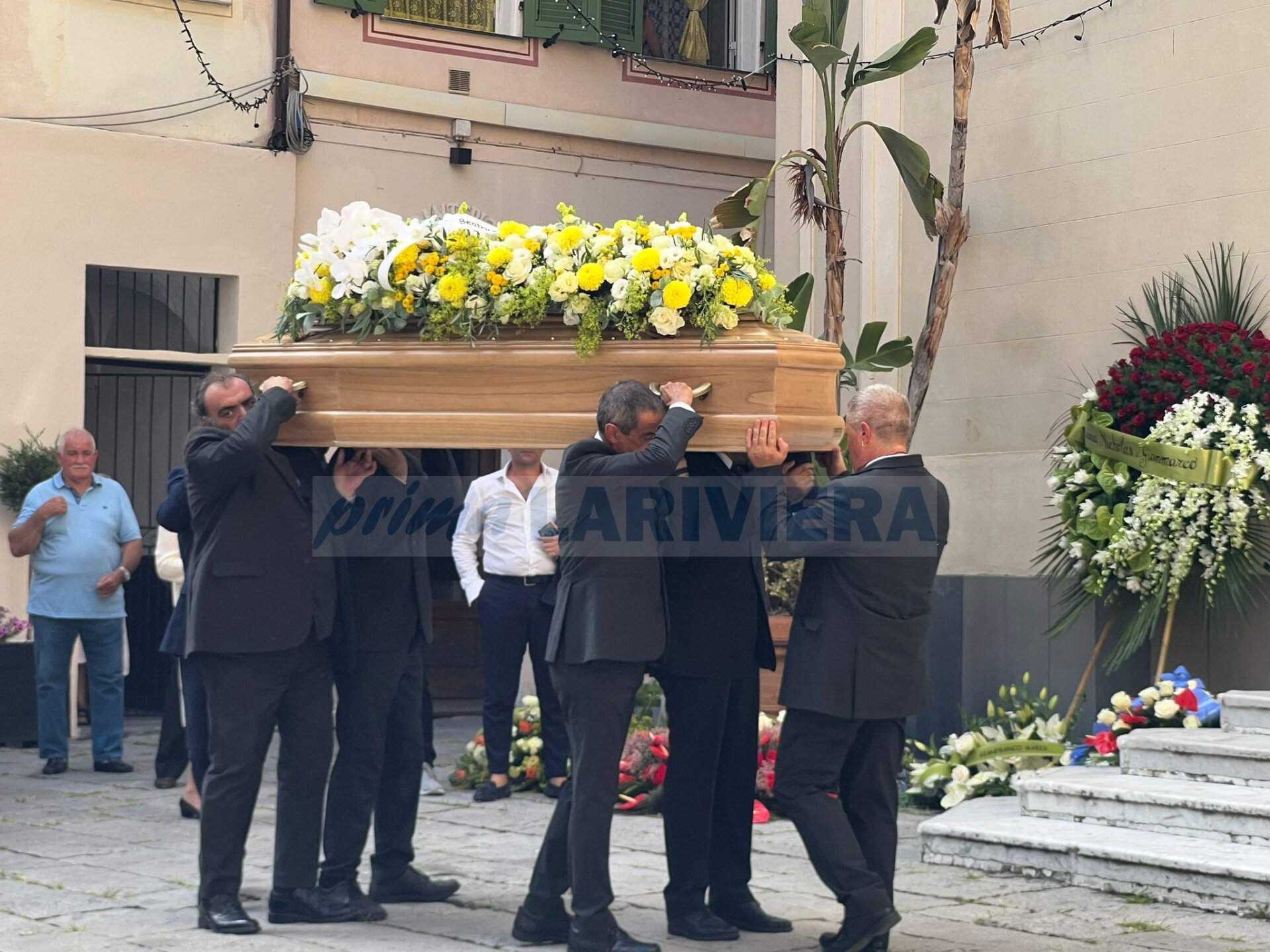 Circa 200 persone ai funerali del costruttore Piergiorgio Parodi