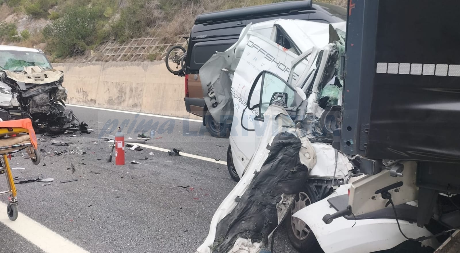 incidente a10 autofiori barriera tir furgone_04