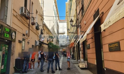 "Fotografi la mia fidanzata!": esplode la lite a Sanremo e interviene la polizia