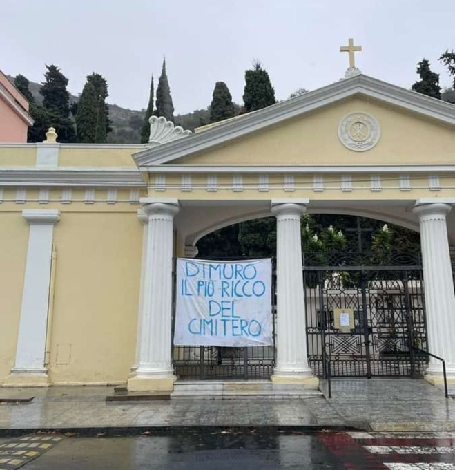 Slogan contro il sindaco di Ventimiglia: “Di Muro il più ricco del cimitero”