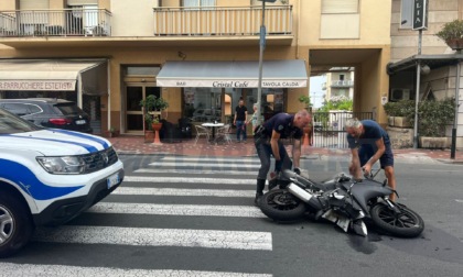 Scontro moto e scooter a Bordighera, due feriti