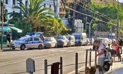 Scooter investe pedone sulle strisce in corso Matuzia, 2 feriti