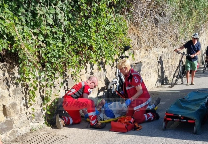 Ciclista ferito sulla ciclabile a Bussana dopo una caduta