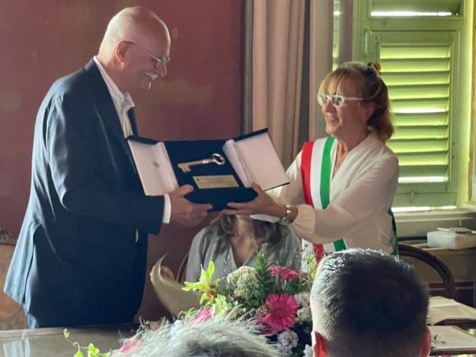 Al professor Walter Barberis la cittadinanza onoraria di Cervo
