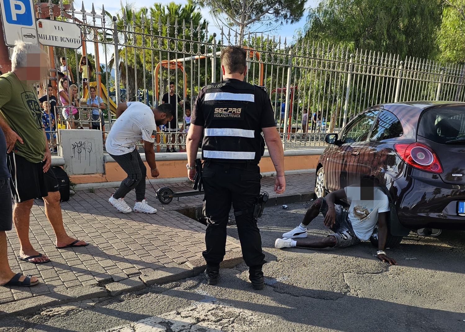 sassaiola sassate migranti ventimiglia_03