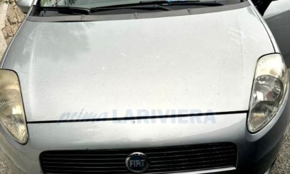Passeur italiano con 4 stranieri in auto arrestato dopo inseguimento sull'A10