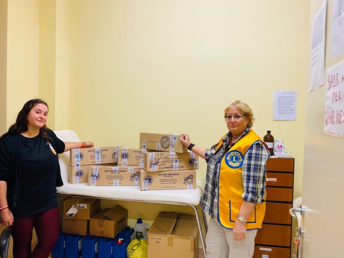 Lions Club Ventimiglia dona 400 occhiali da vista alla Caritas