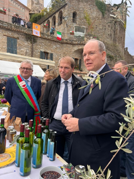 Assessore Sartori ad Apricale per la visita del Principe Alberto di Monaco