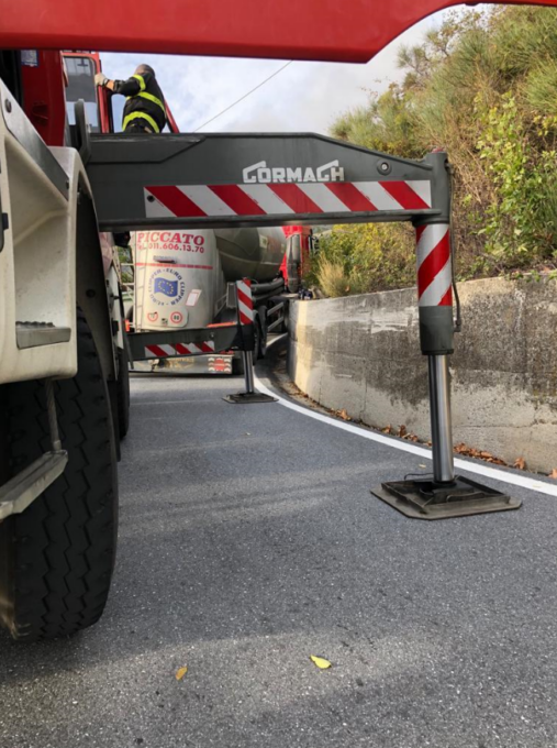 Camion incastrato