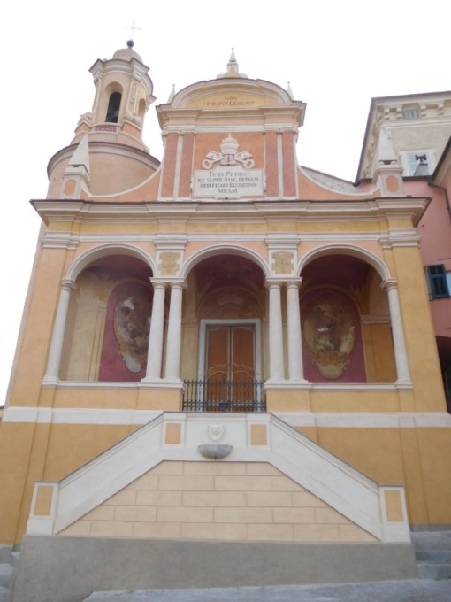 Il Priore della Confraternita di San Pietro illustra i restauri alla cittadinanza