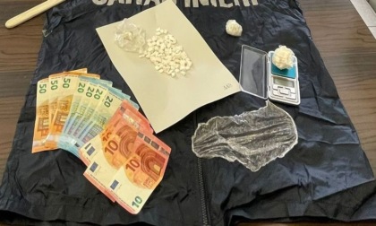 Sequestrate oltre 200 dosi di crack a Sanremo, due arresti