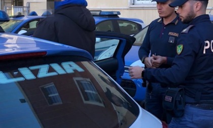 Fermato due volte in 10 giorni il ladro seriale degli esercizi commerciali