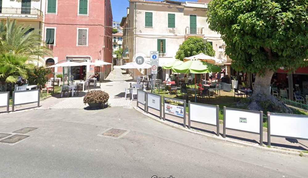 Nuovo volto per piazza Aurelio Saffi a Santo Stefano al Mare Prima la