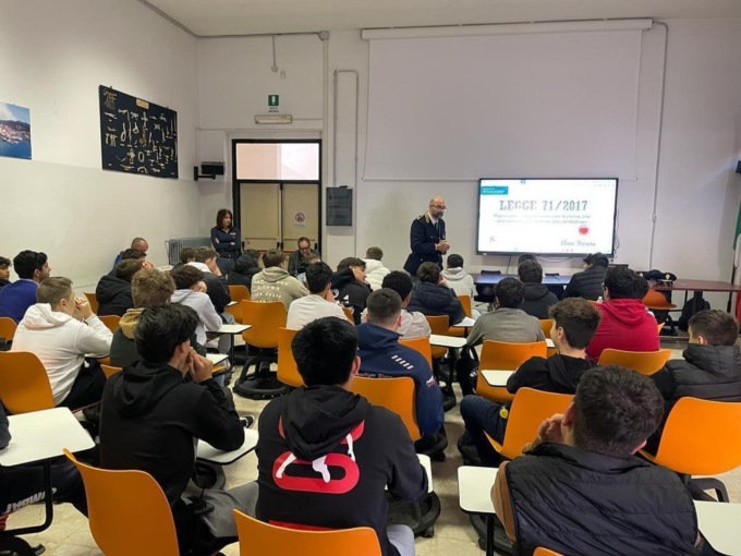 “Educazione alla legalità” con la Polizia di Stato di Imperia