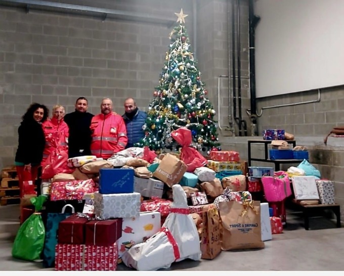 Consegnate le “scatole di Natale” all’Emporio Solidale