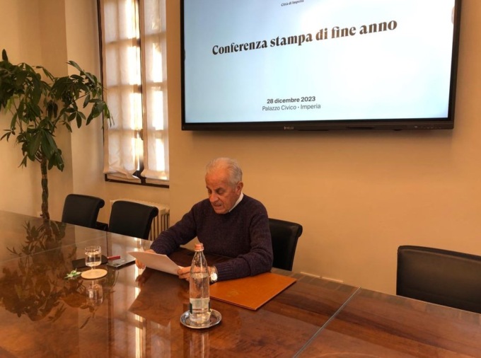 Conferenza di fine anno