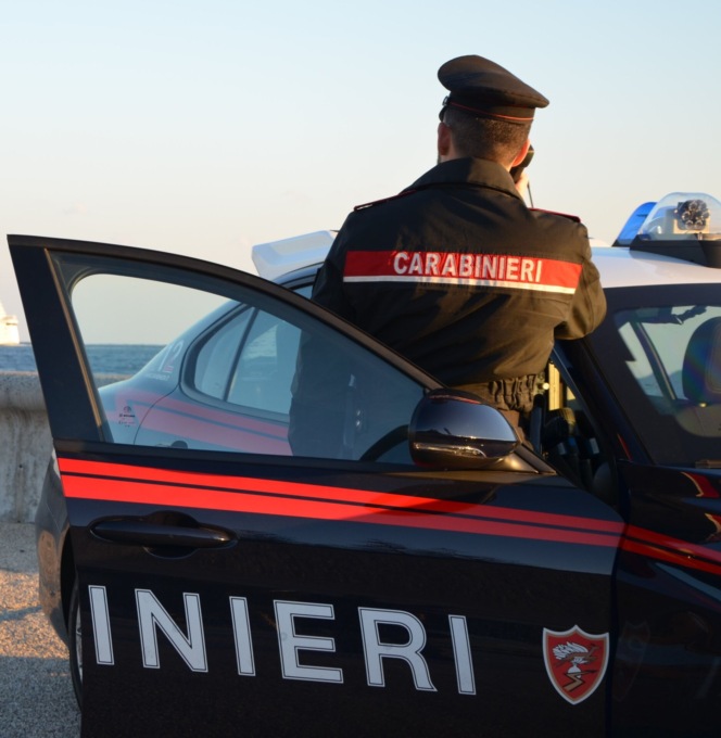 Carabinieri arrestano due fratelli per furto e ricettazione a Imperia