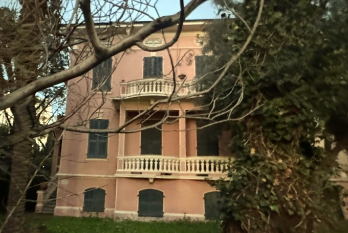 Primo “sì” a Bordighera verso la demolizione di Villa Rachele