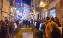 Sanremo si illumina con le luminarie dedicate a Toto Cutugno
