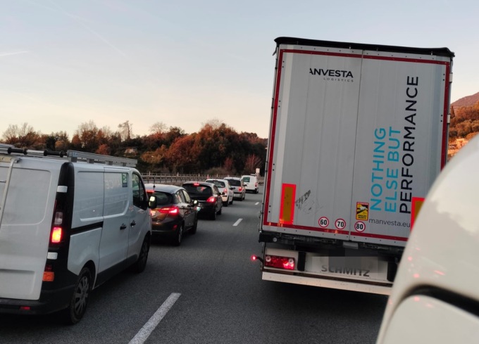 Meno cantieri in autostrada tra Piemonte e Liguria durante l’estate. Ecco il piano diffuso oggi
