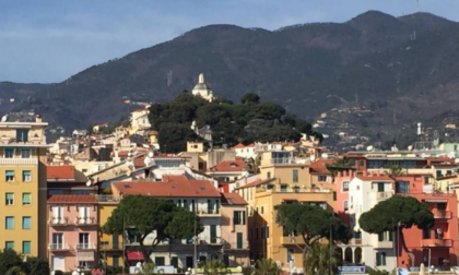 "No all'abbattimento degli alberi secolari": la Pecora Nera organizza passeggiata ai Giardini Elena