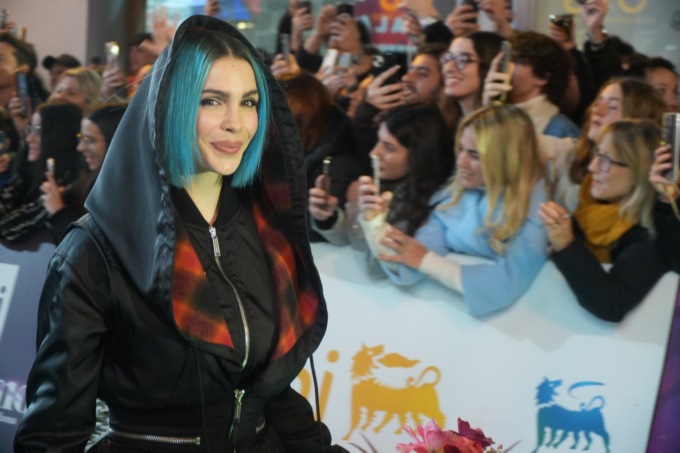 Festival di Sanremo: la sfilata dei cantanti sul Green Carpet