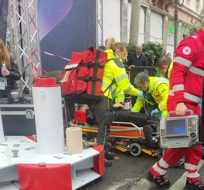 Stabile l’operaio ferito questa mattina davanti al Palafiori