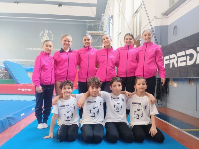 Atlete della Ginnastica Riviera dei Fiori a Genova e Torino