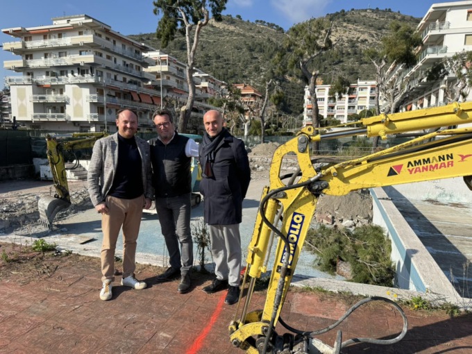 Impianti sportivi in via Tacito a Ventimiglia, sopralluogo del sindaco Di Muro