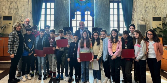 Gli alunni di Castelvecchio incontrano il sindaco Scajola