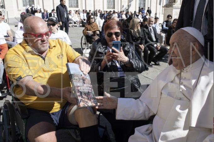 Coppia di ventimigliesi in udienza da Papa Francesco