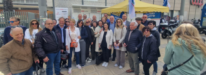 Grande affluenza al banchetto di Fratelli d’Italia