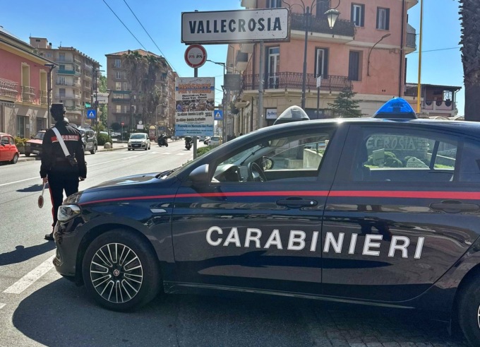 Un 23enne arrestato dai carabinieri con quattordici dosi di cocaina