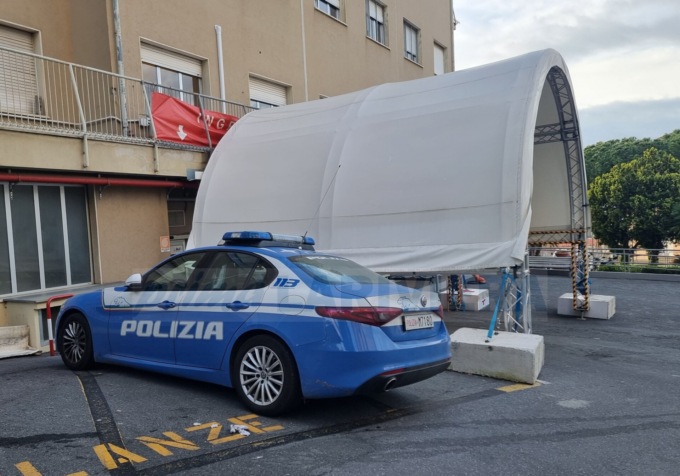Sanitario tenta di togliersi la vita in ospedale a Imperia, ora è in coma
