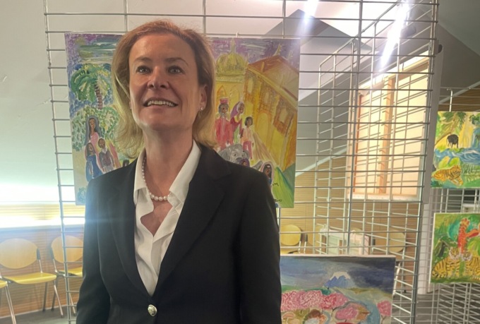 Il sogno e la fantasia nella mostra di Arianna Lagorio: sino al 30 aprile alla biblioteca civica di via Carli