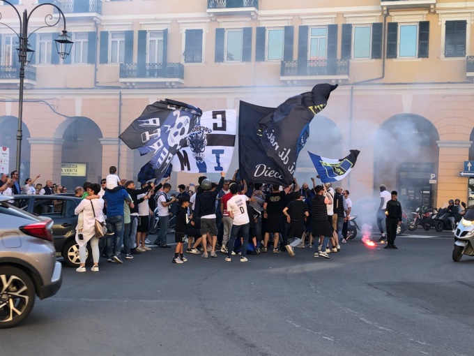 La sconfitta dell’Imperia non rovina la festa dei tifosi in città