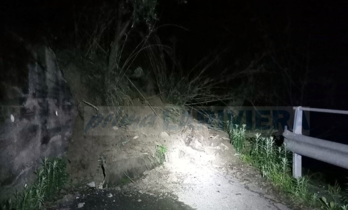 Frana a Bordighera, isolate 4 famiglie per dodici persone