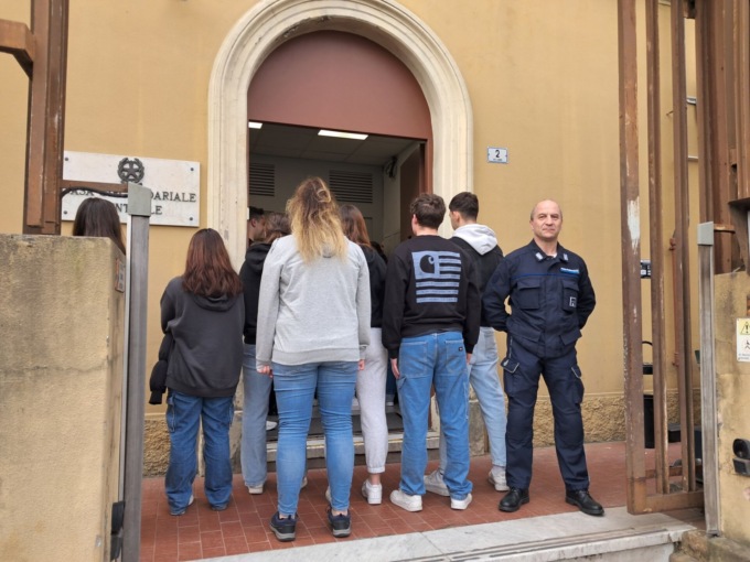 “La scuola va in carcere”: studenti in visita alla casa circondariale di Imperia