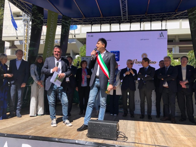 Taglio del nastro per Aromatica 2024