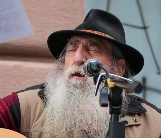 Addio a Renzo Graglia, il cantautore dialettale stroncato da un infarto
