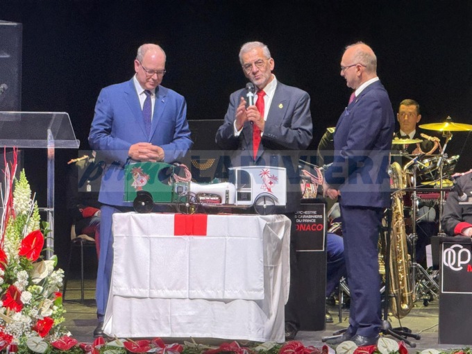 I 40 anni della Croce rossa di Bordighera e del presidente Palmero col Principe Alberto di Monaco