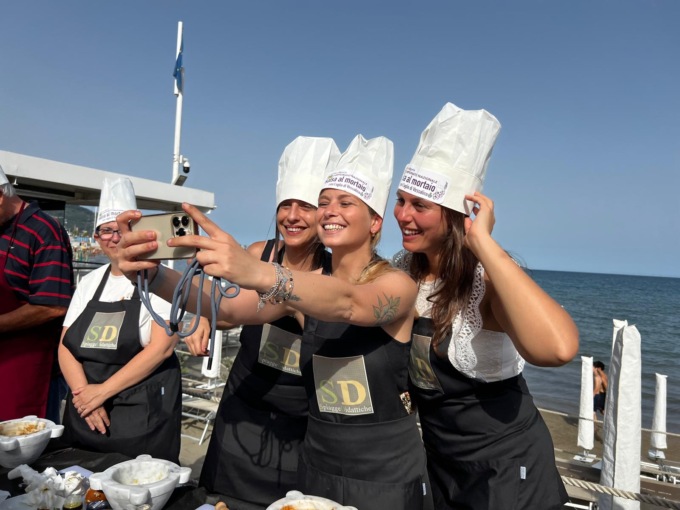 All’imperiese Giorgia Canetti il primo posto al campionato di salse al mortaio con l’aglio di Vessalico