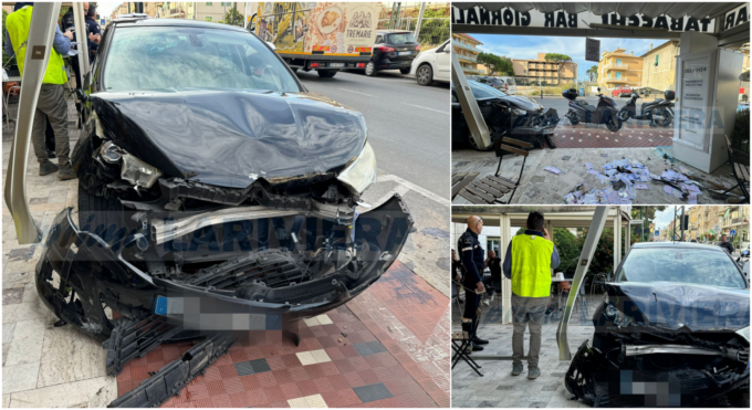 Auto si schianta contro dehor bar-tabacchi, clienti in fuga da un tavolo